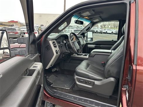 Used 2015 Ford F350 Lariat w/ Chrome Package image 35