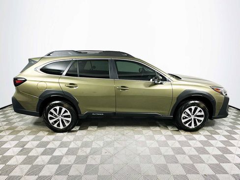 Certified 2025 Subaru Outback Premium w/ Popular Package #1A image 8