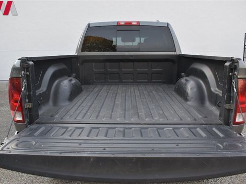 Used 2011 RAM 2500 Laramie w/ Cold Weather Group image 31