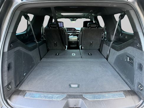 Used 2021 Cadillac Escalade ESV Sport w/ Driver Assist Tech Package AWD/4WD image 28