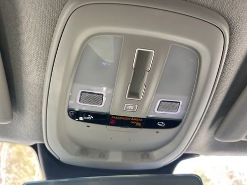 New 2026 Volvo XC40 B5 Ultra w/ Protection Package Premier image 35