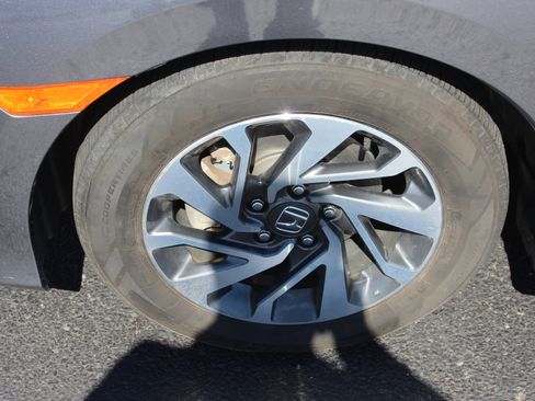 Used 2016 Honda Civic EX image 10