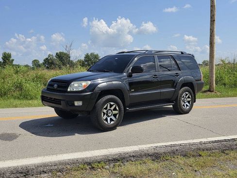 Used 2003 Toyota 4Runner SR5 RWD image 2
