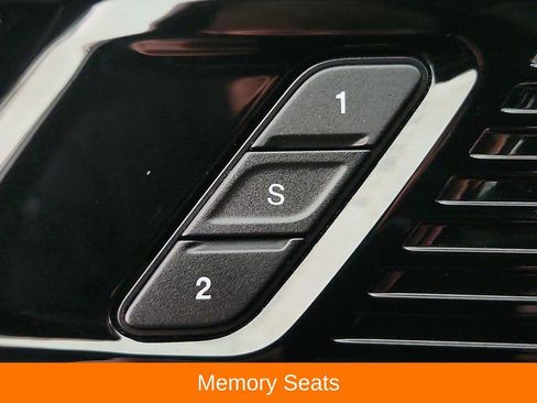 Used 2024 Jeep Wagoneer L Series II w/ Flexible Seating Group AWD/4WD image 20