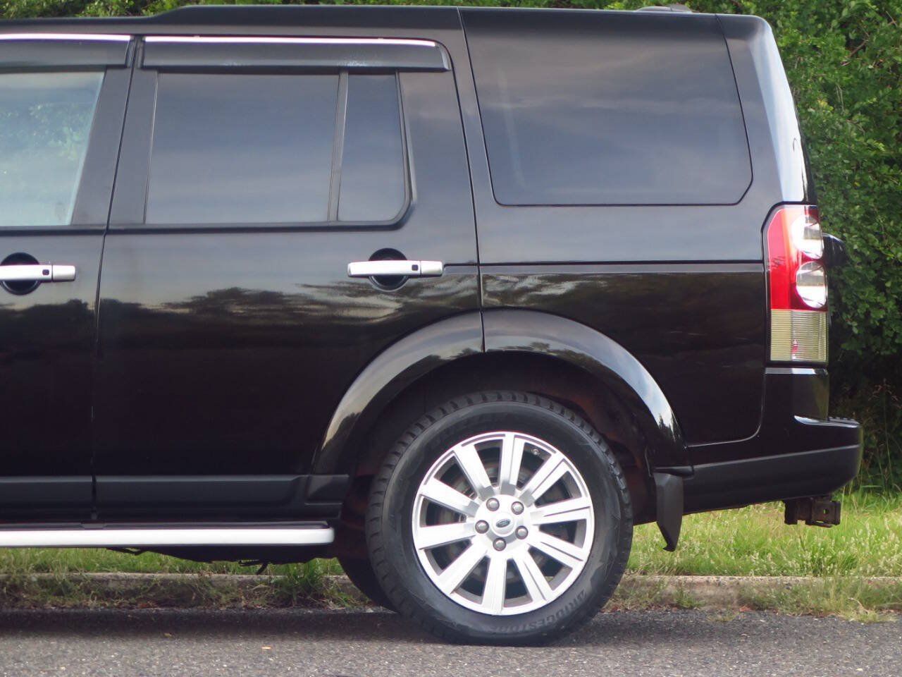 Used 2012 Land Rover LR4 HSE LUX w/ Luxury Pkg AWD/4WD image 24
