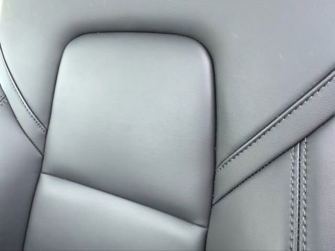 Used 2023 Tesla Model 3 Standard Range image 16