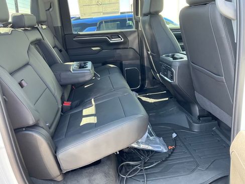 New 2025 GMC Sierra 2500 SLT w/ SLT Premium Package image 20