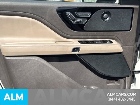 Used 2020 Lincoln Aviator Grand Touring w/ Elements Package Plus image 12