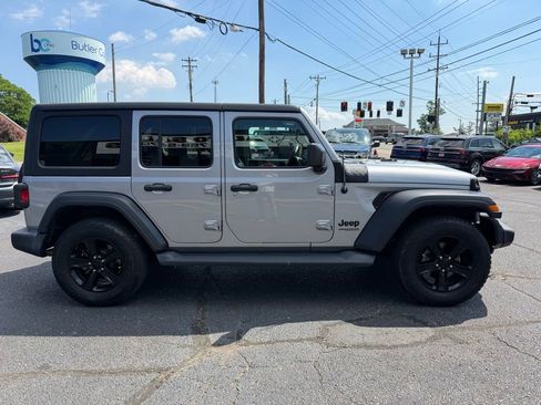 Used 2019 Jeep Wrangler Unlimited Sport AWD/4WD image 5