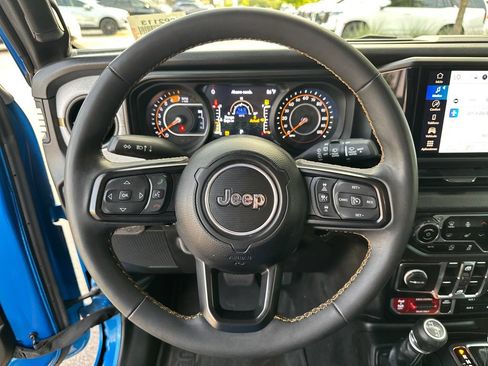 Used 2024 Jeep Wrangler Unlimited Sport AWD/4WD image 20