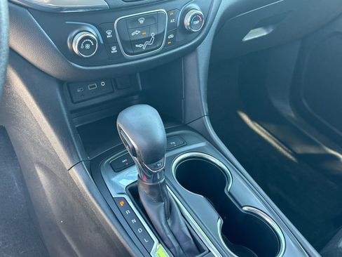 Used 2023 Chevrolet Equinox LT w/ LPO, Floor Liner Package image 21