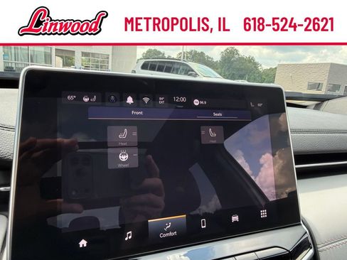 Used 2025 Jeep Compass Limited w/ Sun & Sound Group AWD/4WD image 30