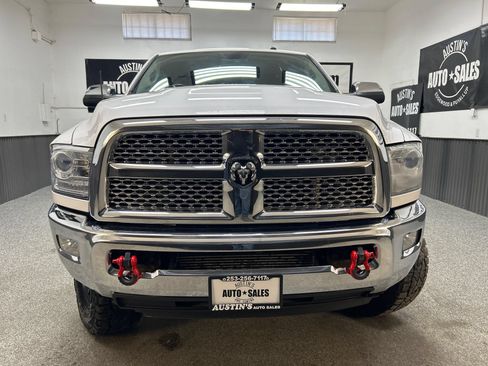 Used 2015 RAM 3500 Laramie w/ Convenience Group AWD/4WD image 2