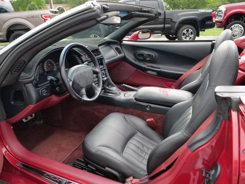 Used 1998 Chevrolet Corvette Convertible image 25