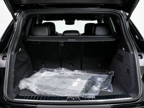 New 2026 Porsche Cayenne image 35