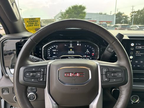 Used 2022 GMC Sierra 1500 SLT image 21