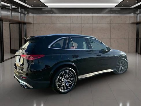 Used 2025 Mercedes-Benz GLC 43 AMG 4MATIC image 4