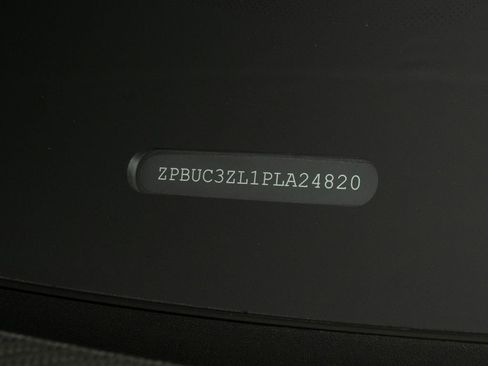 Used 2023 Lamborghini Urus Performante image 54