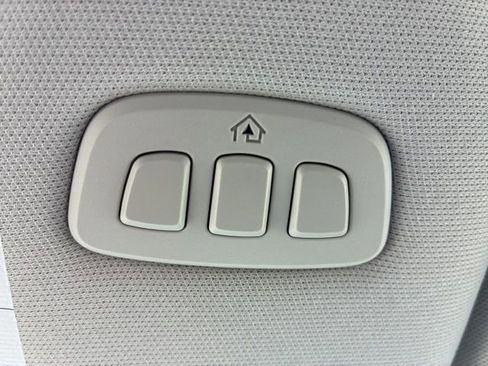 Used 2025 Ford Explorer Platinum w/ Ultimate Package AWD/4WD image 44