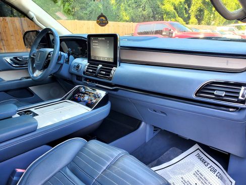 Used 2018 Lincoln Navigator Black Label w/ Cargo Package image 28