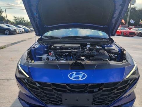 Used 2023 Hyundai Elantra SEL w/ Convenience Package image 23