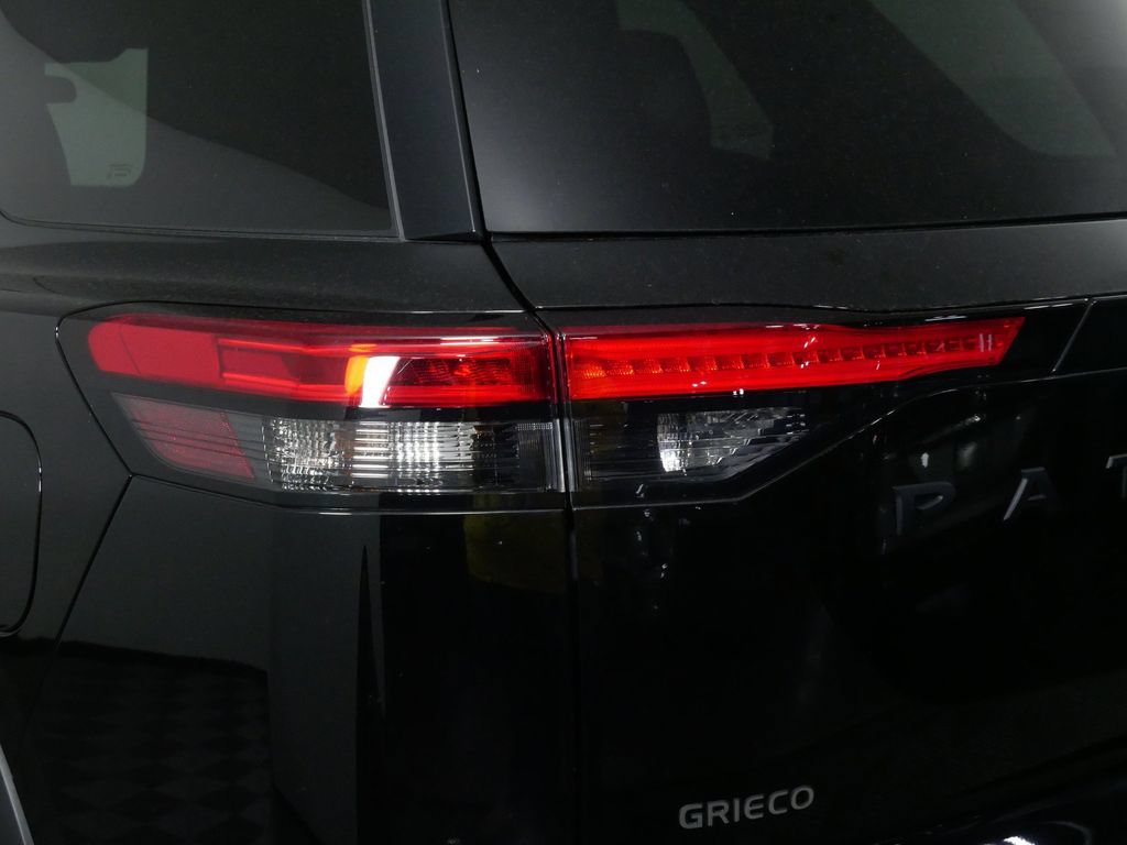 Used 2023 Nissan Pathfinder Rock Creek AWD/4WD image 12