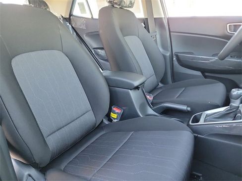 New 2026 Hyundai Venue SE image 17
