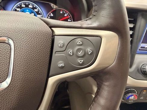 Used 2018 GMC Acadia Denali w/ Technology Package AWD/4WD image 30