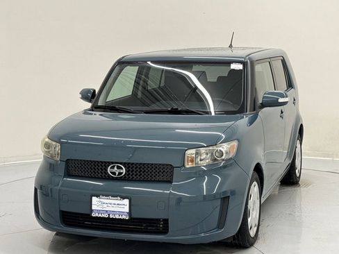 Used 2010 Scion xB image 1