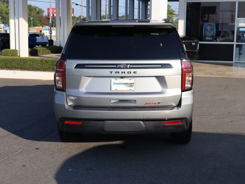 Used 2024 Chevrolet Tahoe RST w/ Luxury Package AWD/4WD image 9