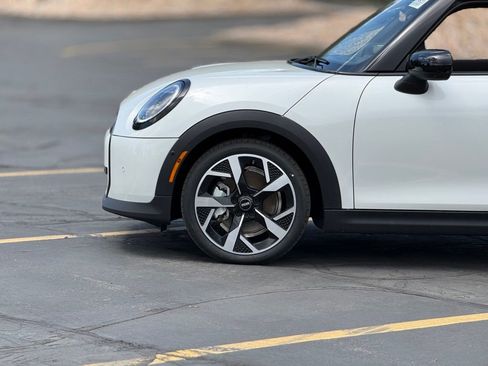 New 2026 MINI Cooper 2-Door Hardtop FWD image 8
