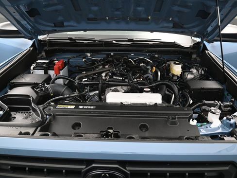 Used 2025 Toyota 4Runner SR5 image 33