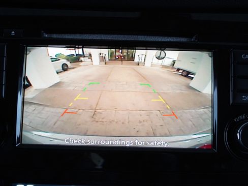 Used 2020 Nissan Rogue SV image 38