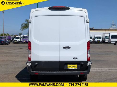 Used 2018 Ford Transit 150 148 Medium Roof RWD image 6