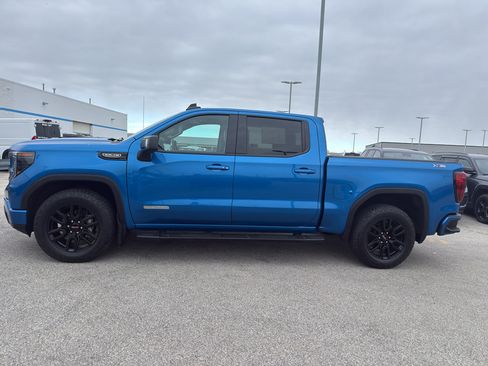 Used 2023 GMC Sierra 1500 Elevation w/ Elevation Premium Package AWD/4WD image 6