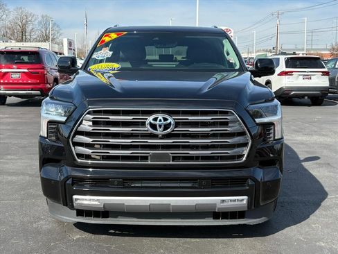 Used 2023 Toyota Sequoia Limited image 24