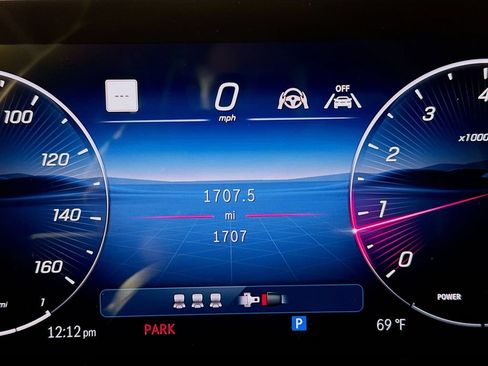 Used 2026 Mercedes-Benz C 300 4MATIC Sedan image 33
