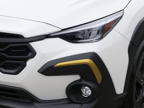 Certified 2025 Subaru Crosstrek 2.5i Sport w/ Crosstrek Mirror Package AWD/4WD image 9