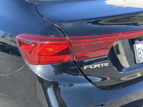 Certified 2021 Kia Forte LXS image 18