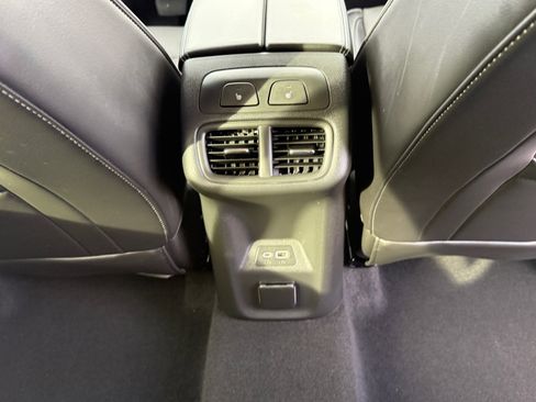 Used 2023 Buick Envision Avenir image 14