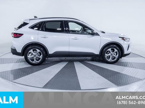 Used 2026 Ford Escape ST-Line FWD image 11
