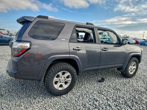 Used 2019 Toyota 4Runner SR5 image 2