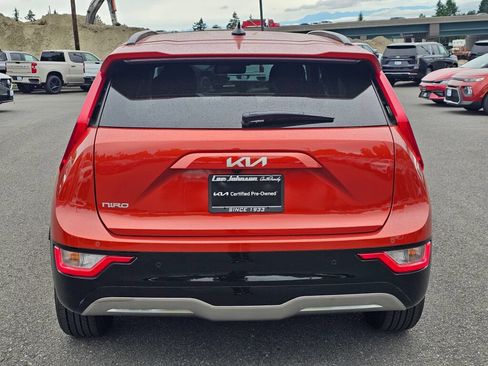 Certified 2023 Kia Niro Wind w/ Wind Preserve Package FWD image 6