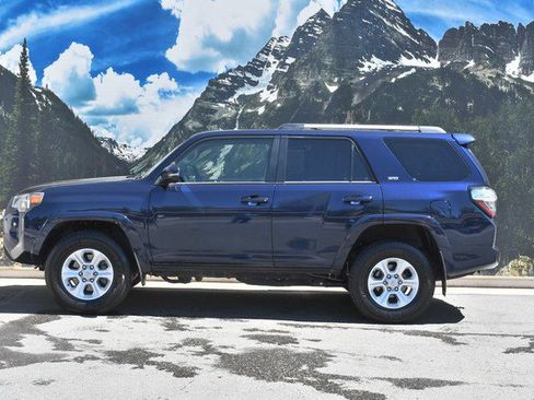 Certified 2024 Toyota 4Runner SR5 Premium w/ Moonroof Package image 7