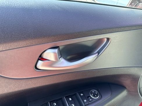 Used 2021 Kia Forte LXS image 18