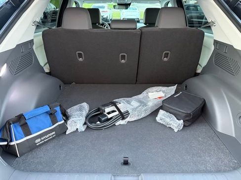 Used 2025 Hyundai Ioniq 5 SEL image 14