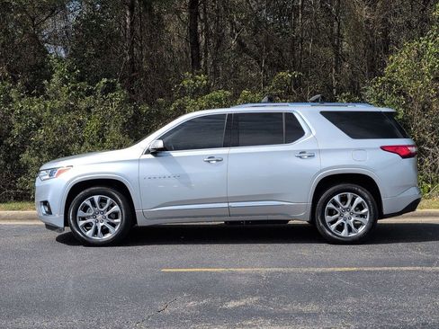 Used 2020 Chevrolet Traverse Premier w/ LPO, Floor Liner Package image 8