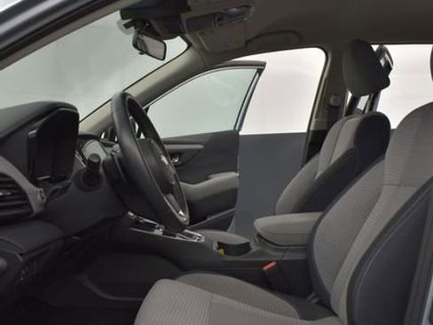 Used 2023 Subaru Outback Premium AWD/4WD image 9