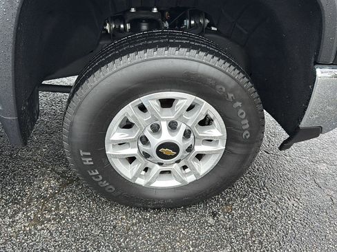 Used 2025 Chevrolet Silverado 2500 LT w/ Convenience Package image 36