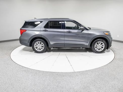 Used 2021 Ford Explorer 4WD w/ Class III Trailer Tow Package image 31